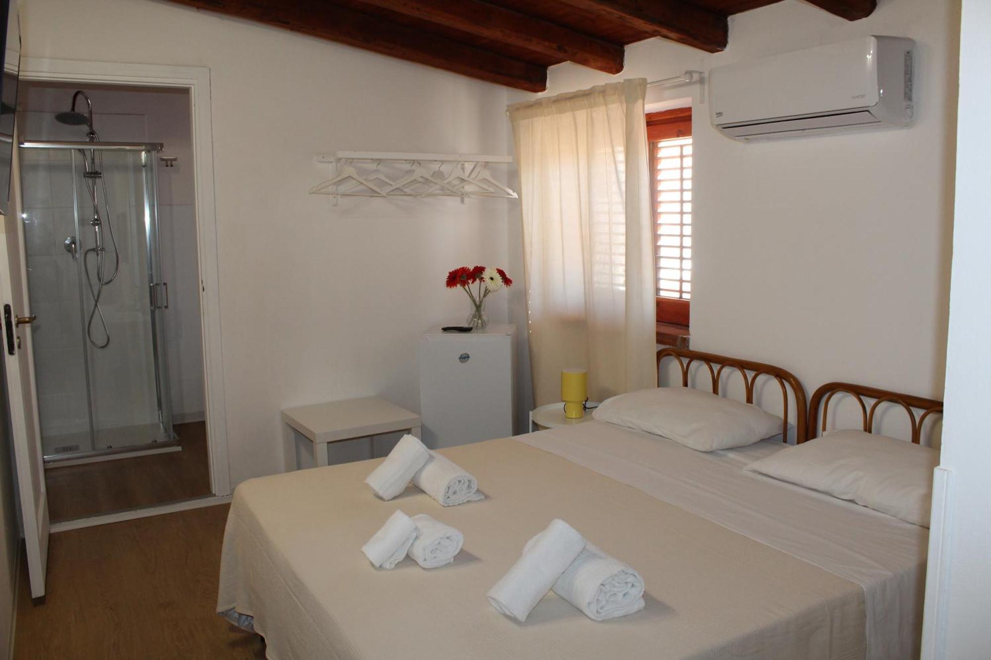 Terrasini 2000 Home Holidays Bagian luar foto